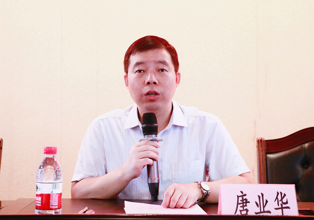 唐业华指出,随着科技的进步,生活条件的改善,许多小朋友因为无节制